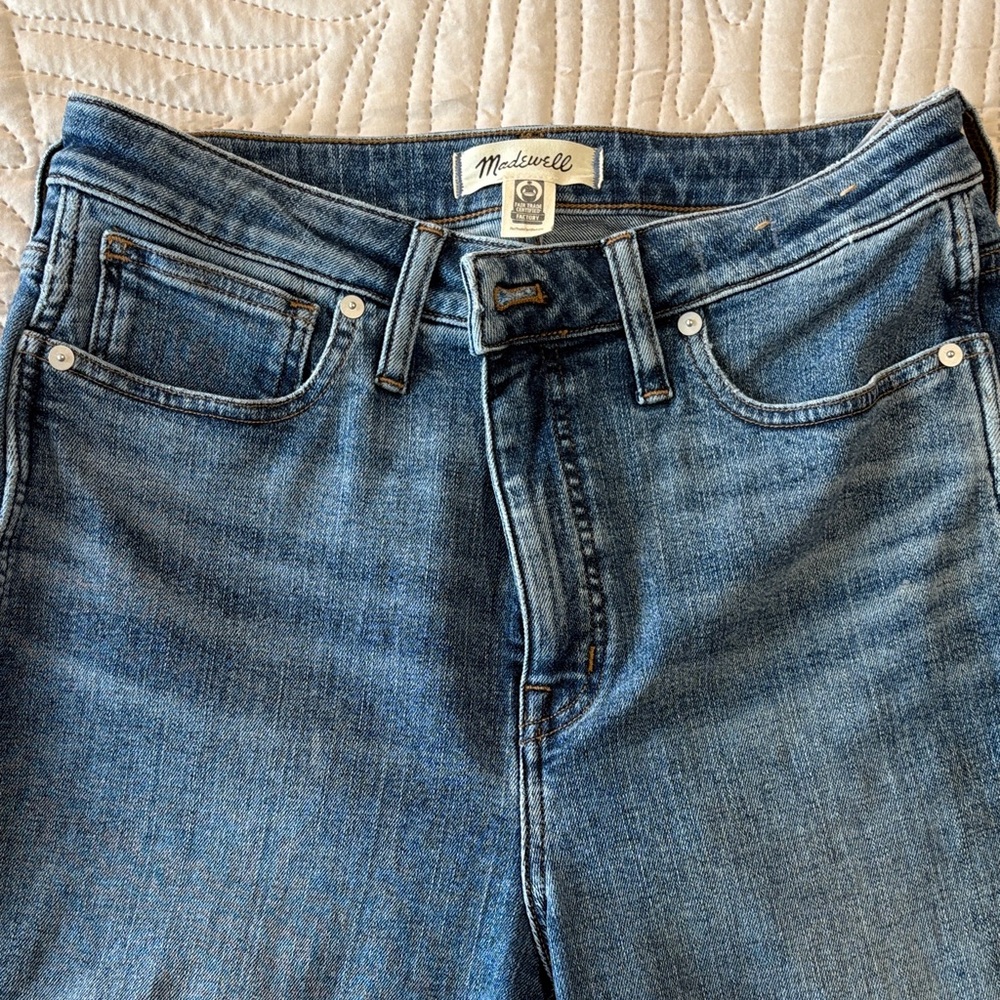 Madewell High-Rise Straight Jeans in Medium Blue Wash